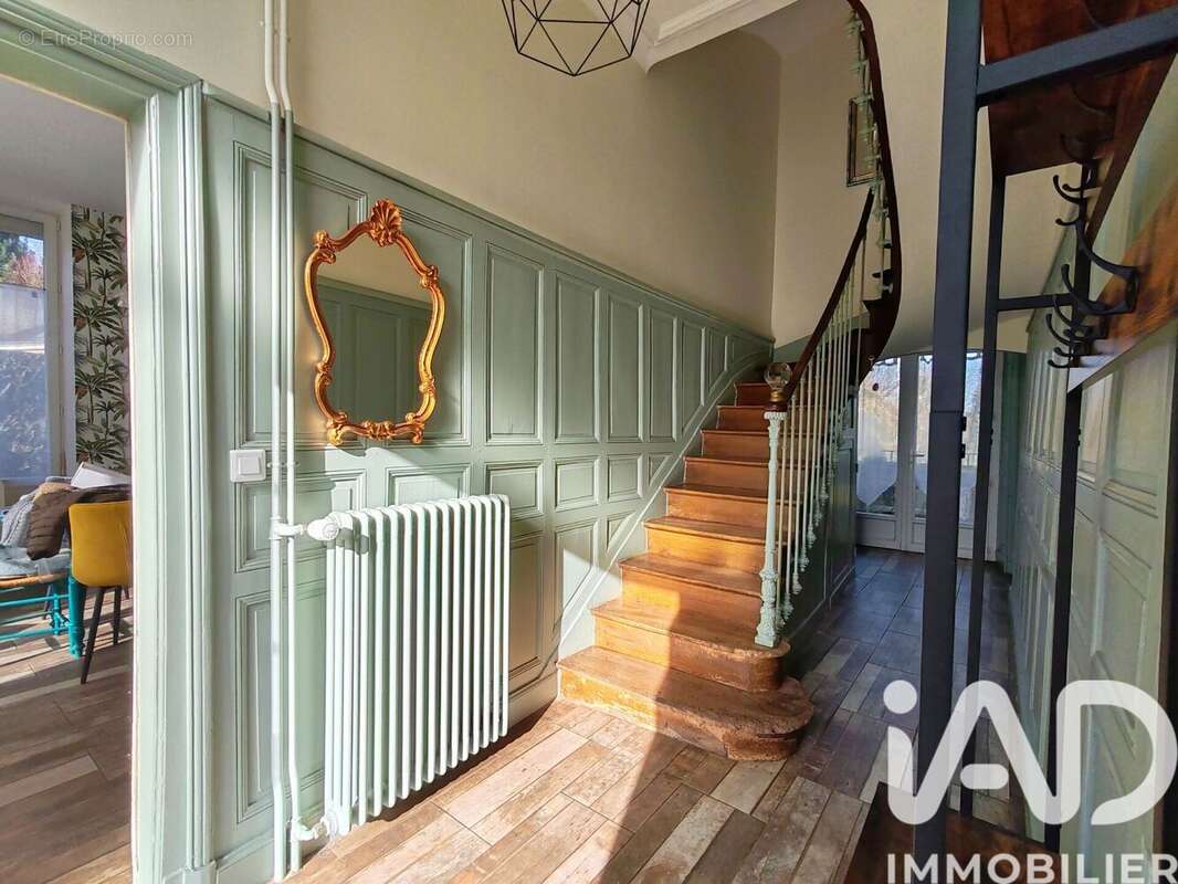 Maison 152 m² à Cernusson  - photo 8