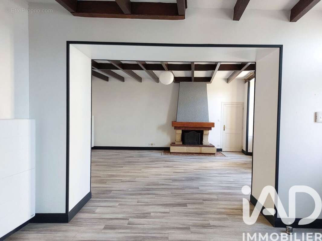 Photo 3 - Maison à CHERVES-RICHEMONT