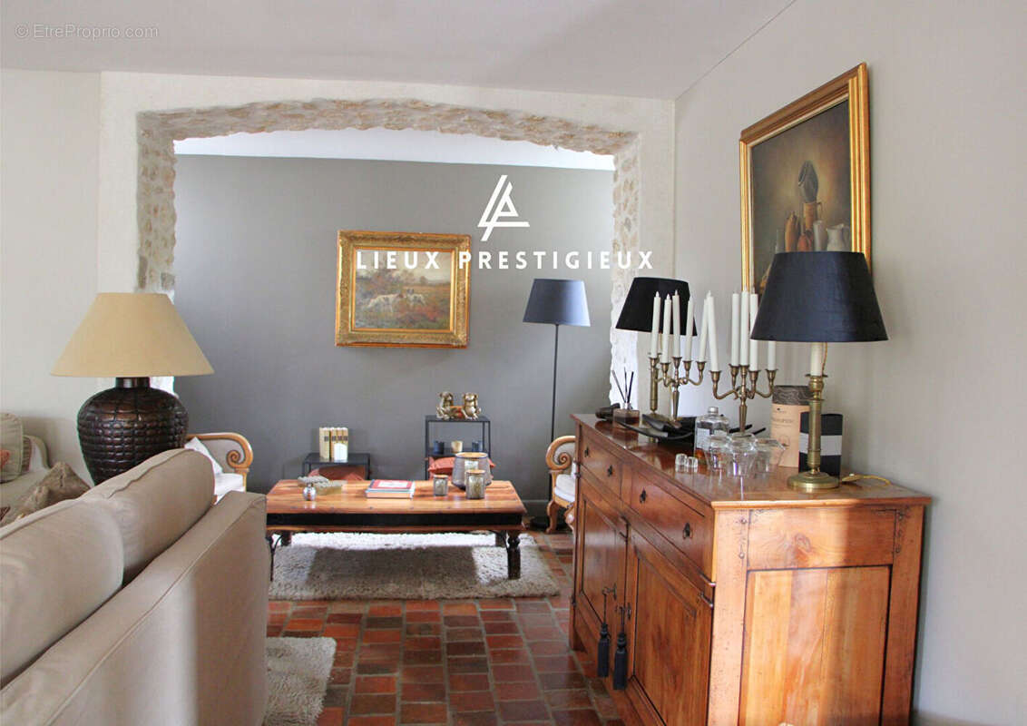 Maison à FONTAINEBLEAU