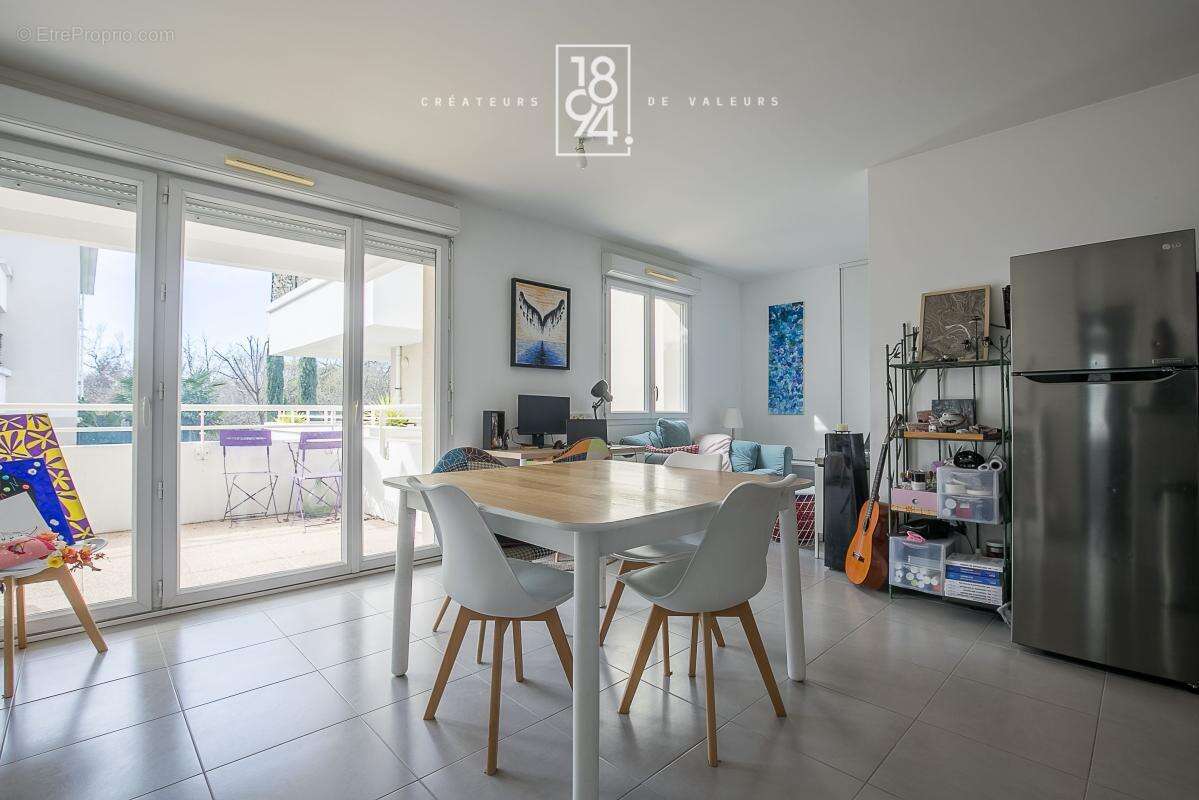 Appartement à MARSEILLE-11E