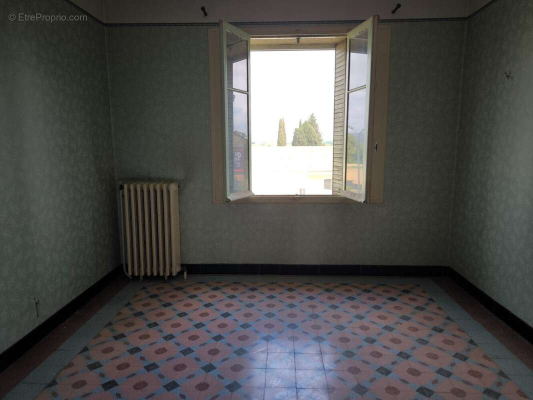 Maison à LEZAN
