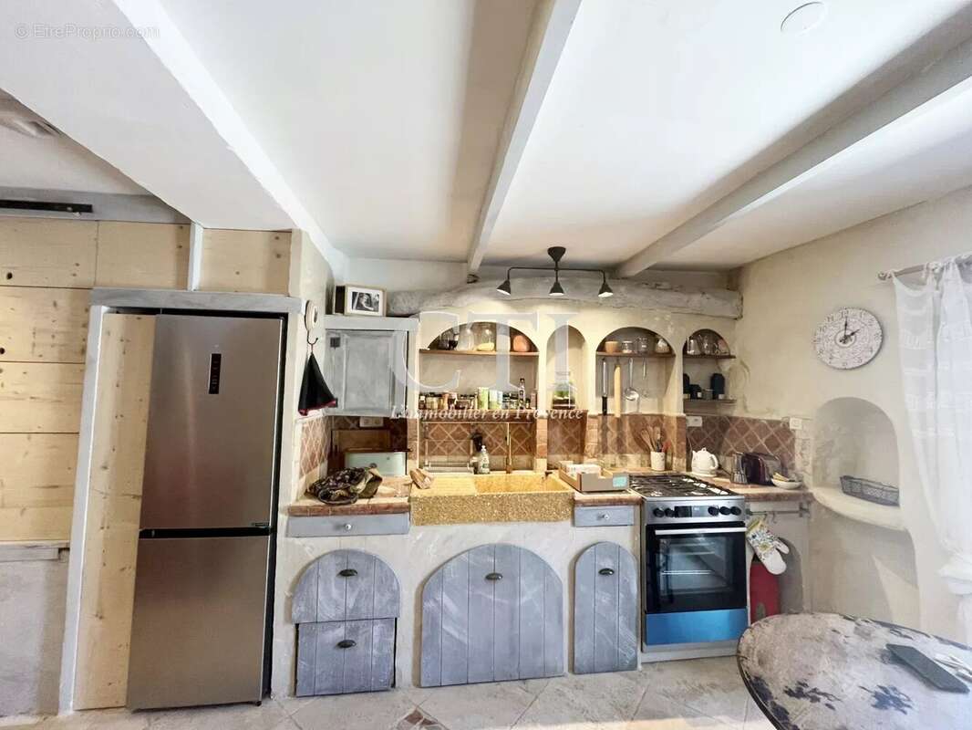 Appartement à MALAUCENE