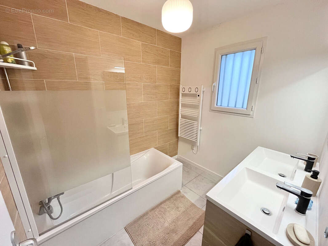 Maison à VILLEPERDUE