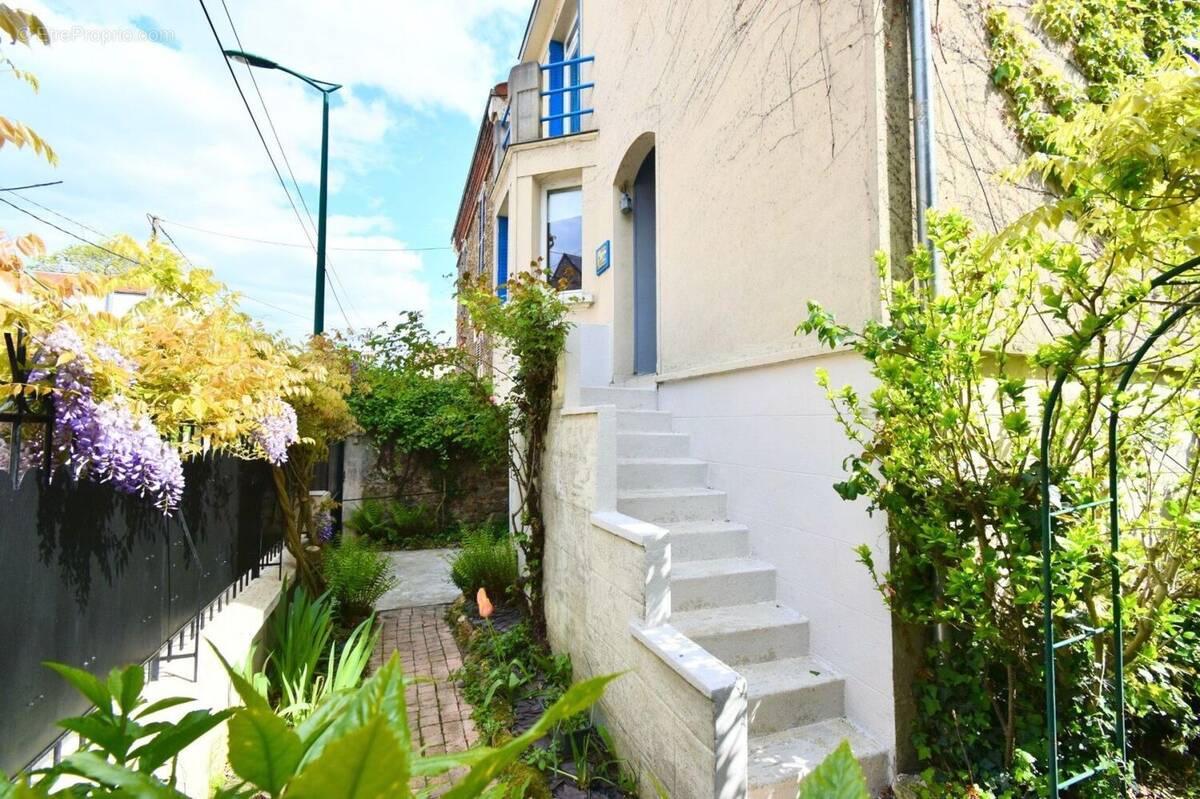 Maison à COLOMBES