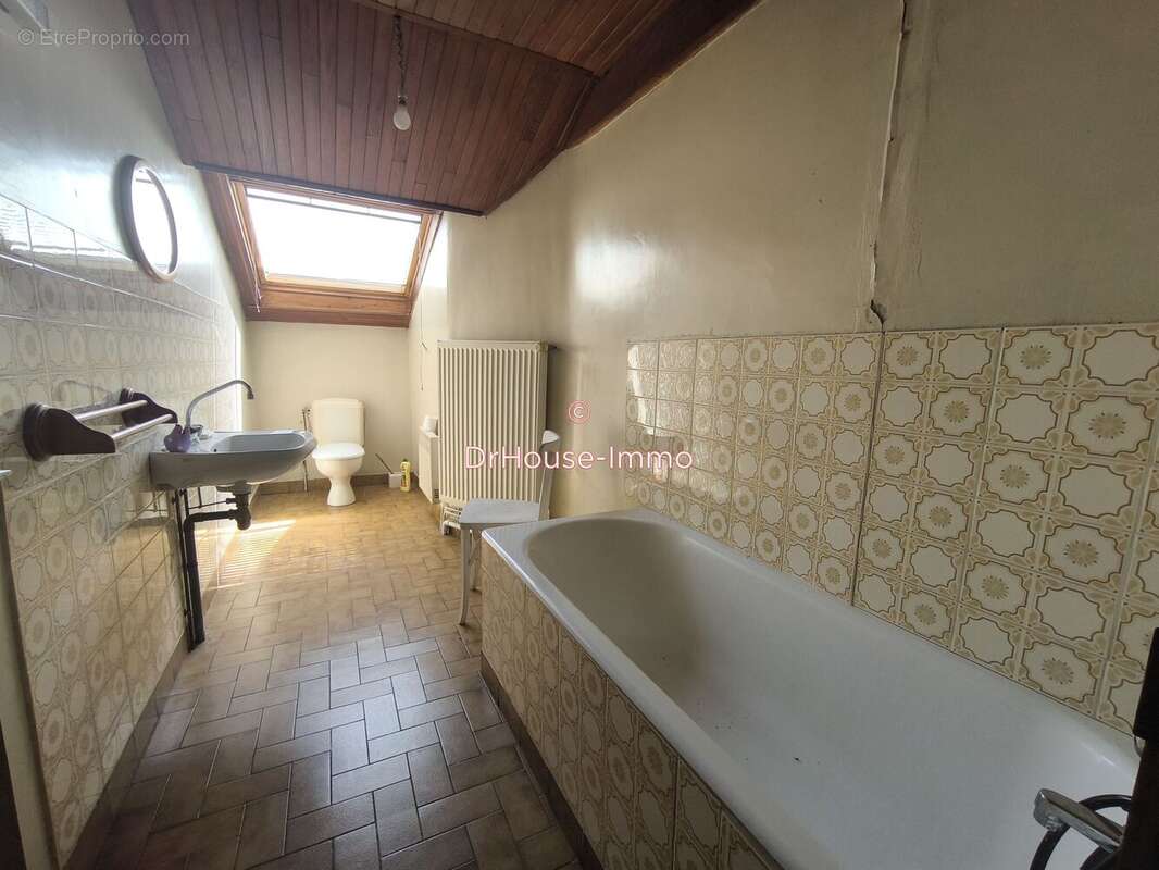 Maison 165 m² à Soye  - photo 9