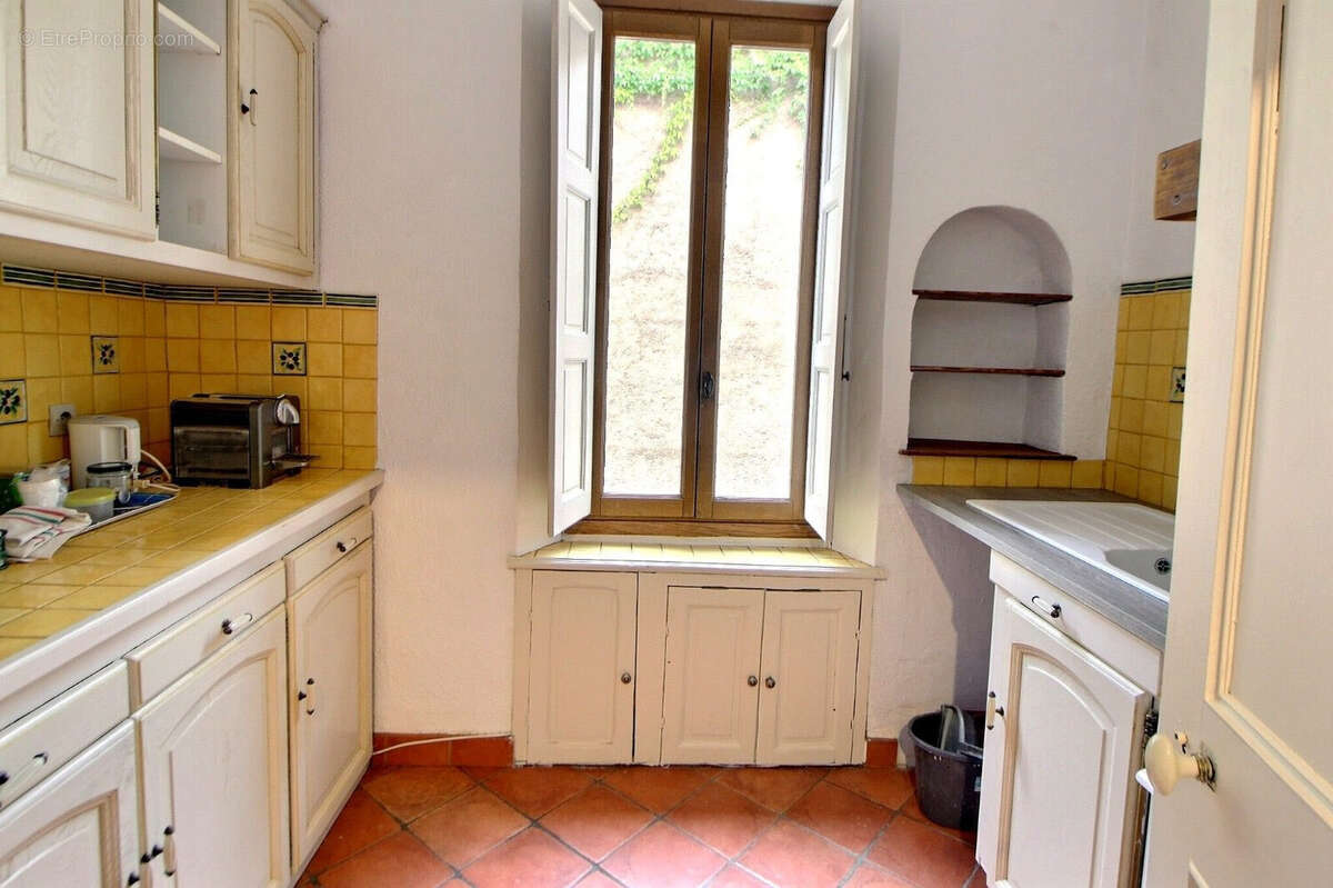 Maison 140 m² à Gonfaron  - photo 4