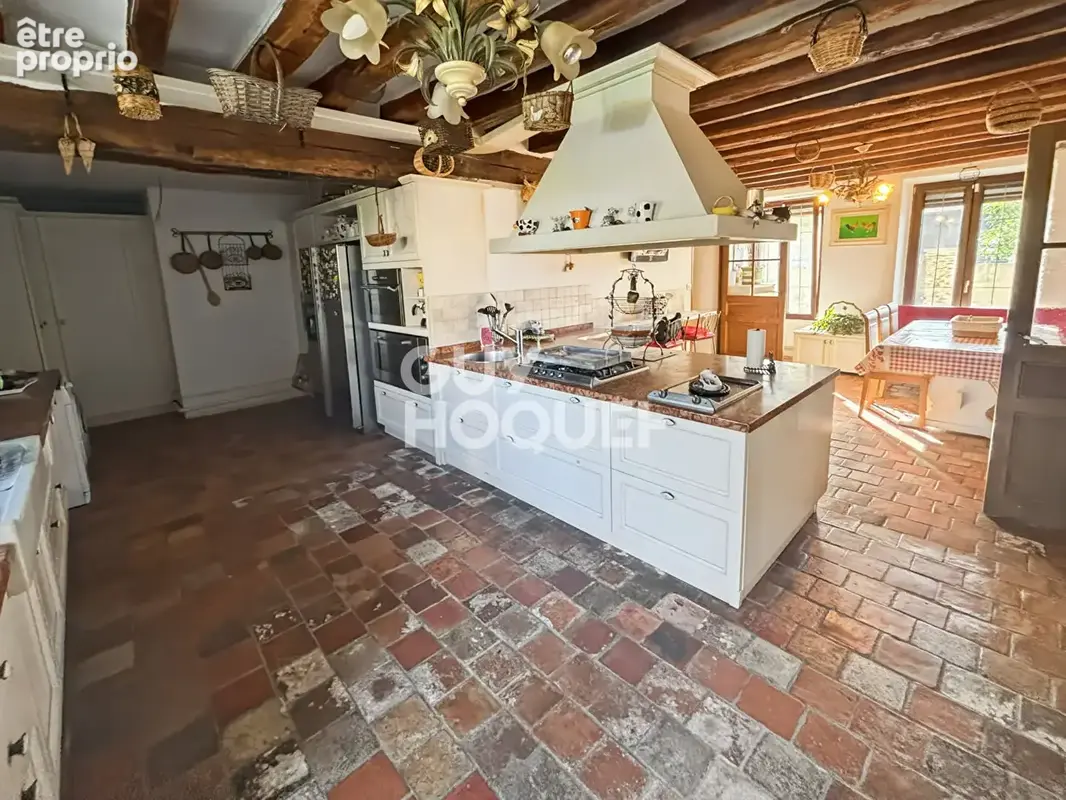 Maison de charme à vendre à La Chapelle Iger - photo 6