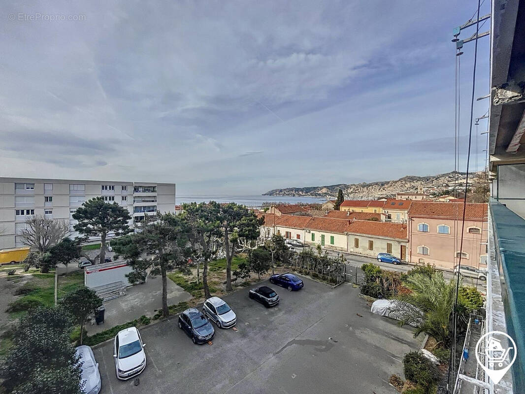 Appartement à MARSEILLE-16E