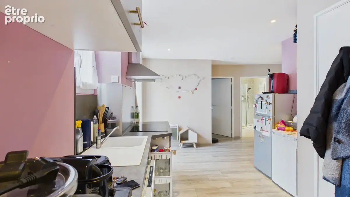 Immeuble de rapport au coeur de Decazeville. Local commercial et Appartement T2 - photo 10