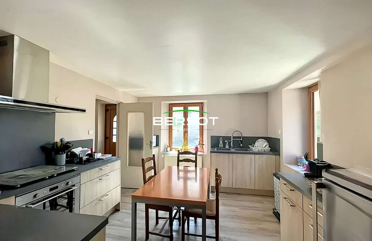 Maison à BOURGUIGNON