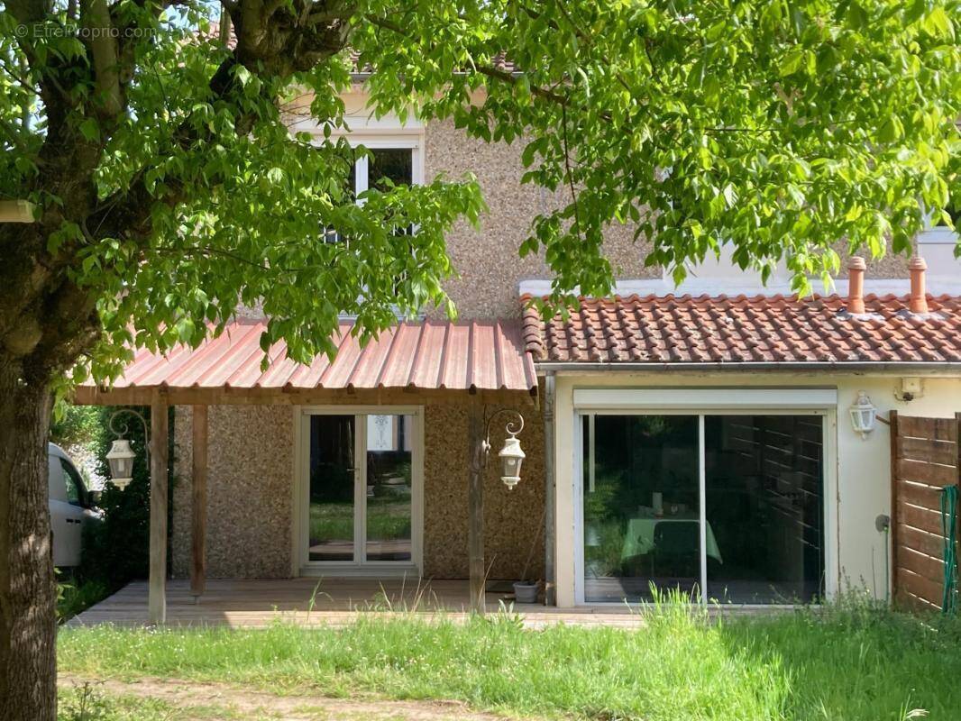 Maison à GUITRES