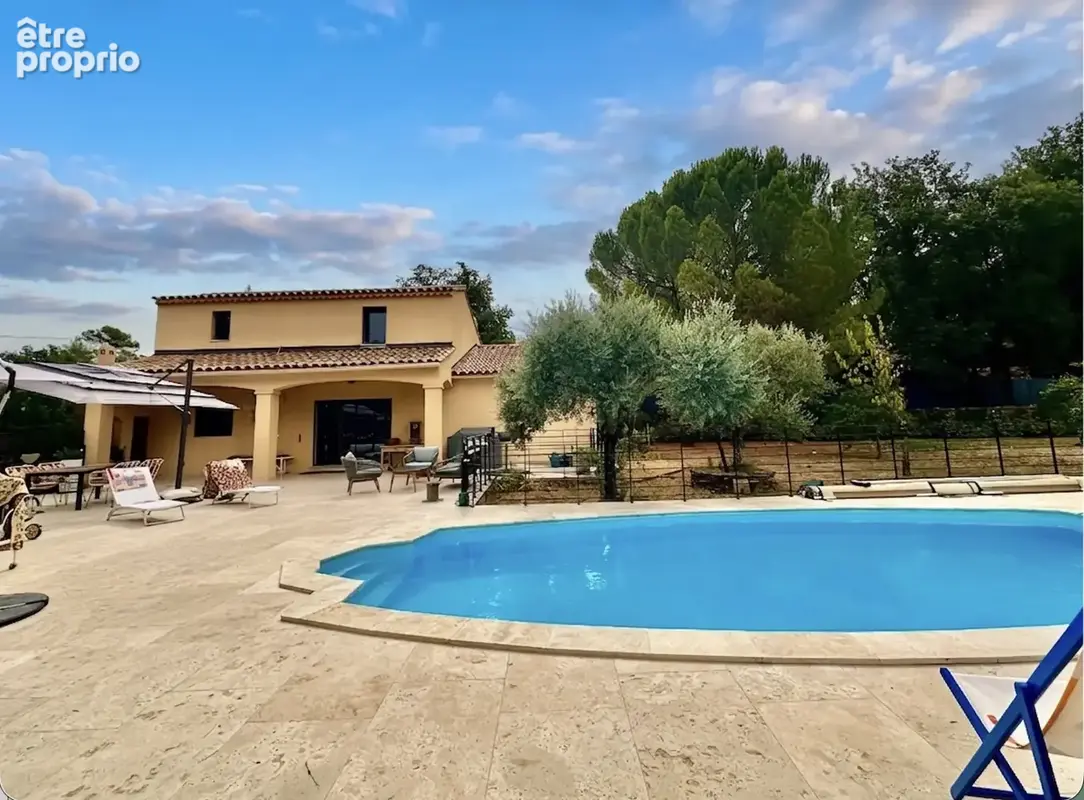 Maison à SAINT-MAXIMIN-LA-SAINTE-BAUME