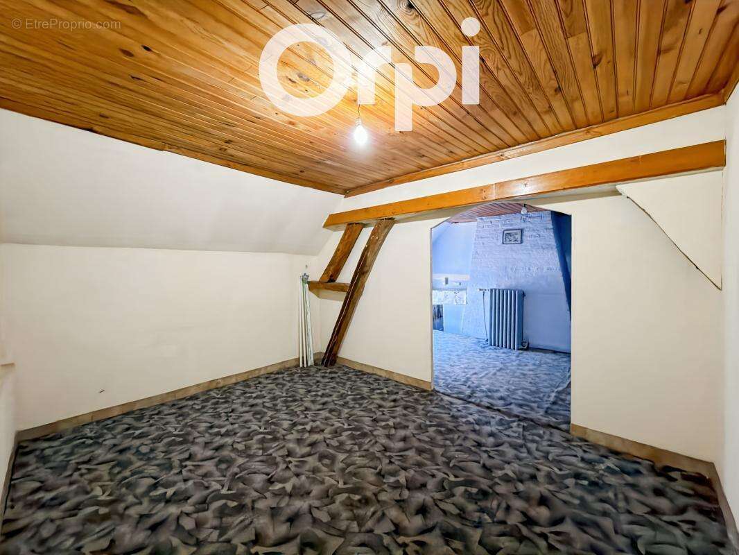 Maison à GRANDVILLERS-AUX-BOIS