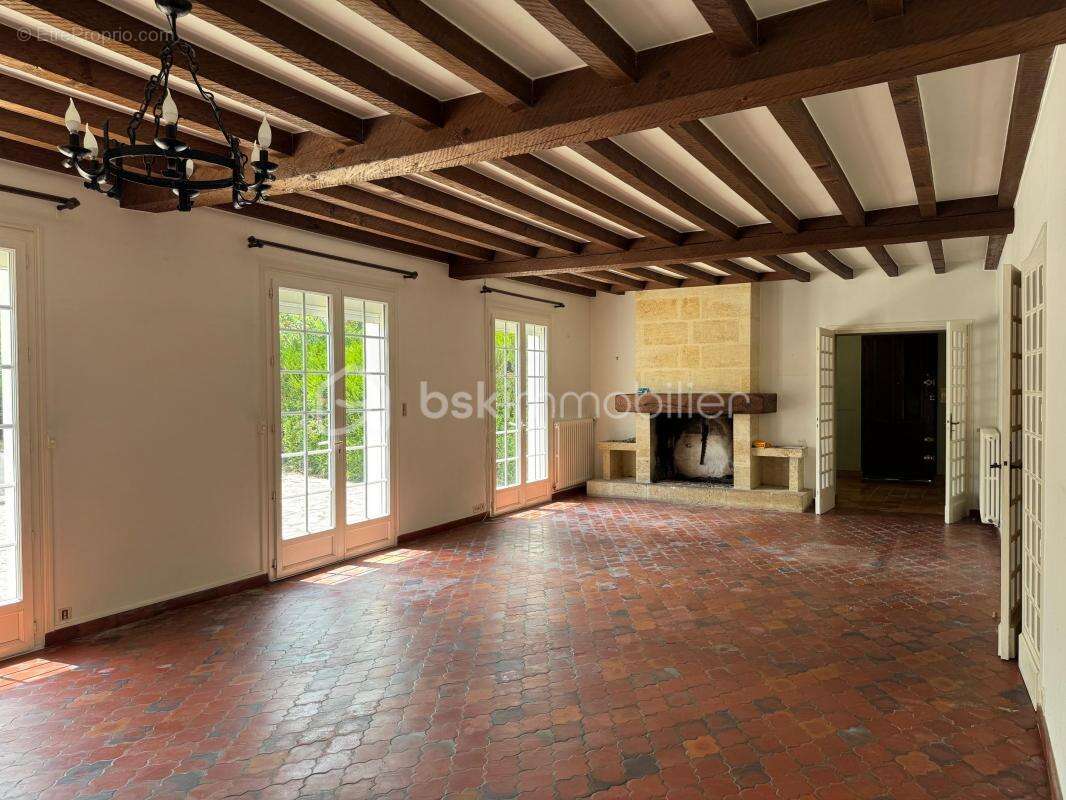 Maison à SAINT-SEURIN-SUR-L&#039;ISLE