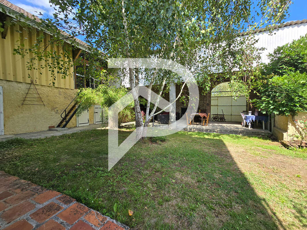 Maison à HAGETAUBIN