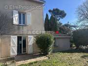 Maison à LAUZERVILLE