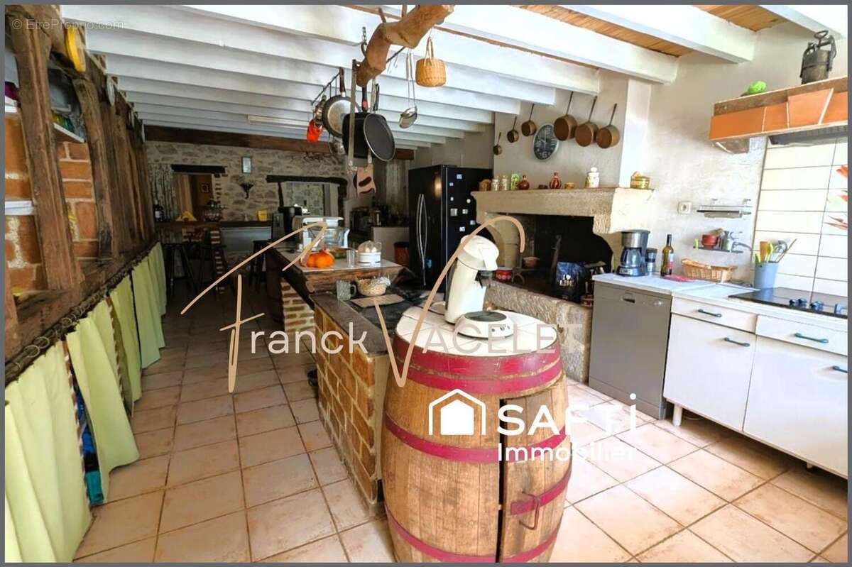 Maison 360 m² à Pondaurat  - photo 5