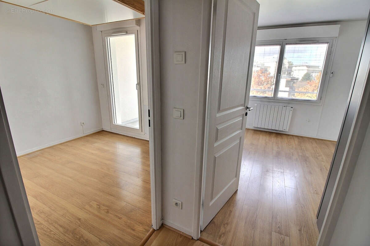 Appartement à MONTIGNY-LE-BRETONNEUX