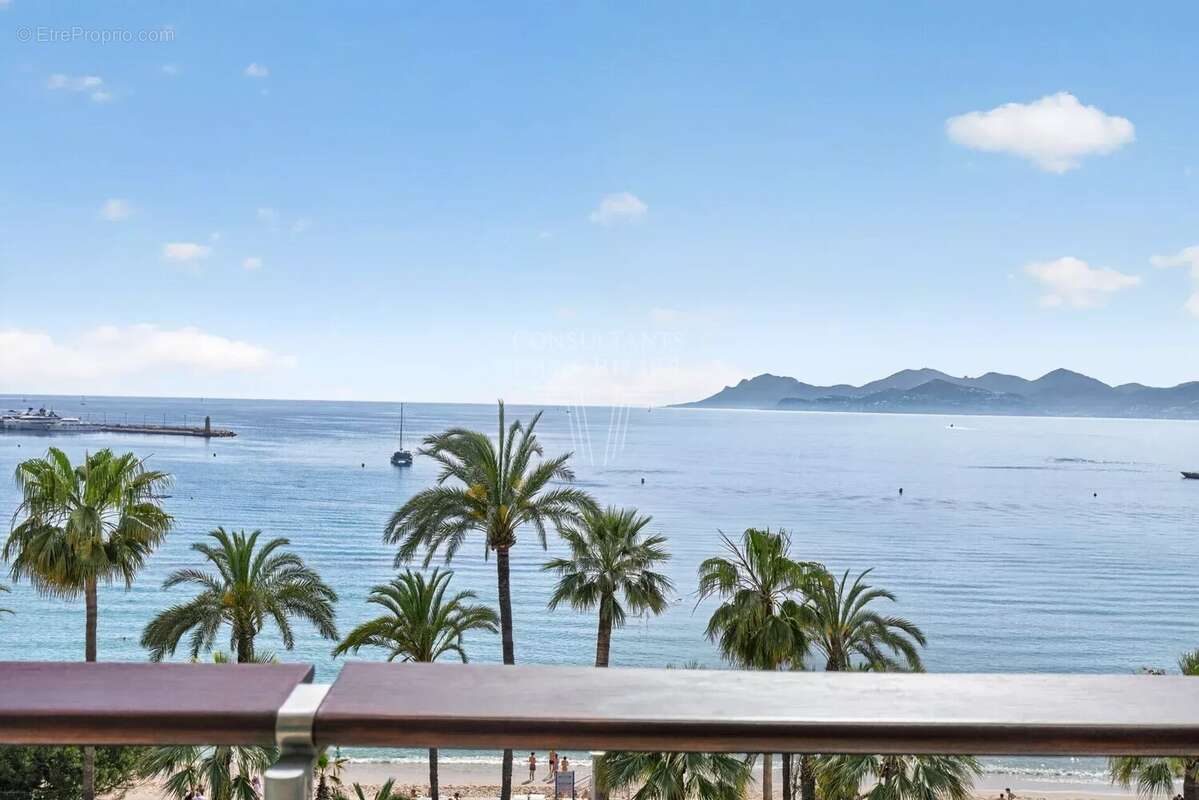 Appartement à CANNES