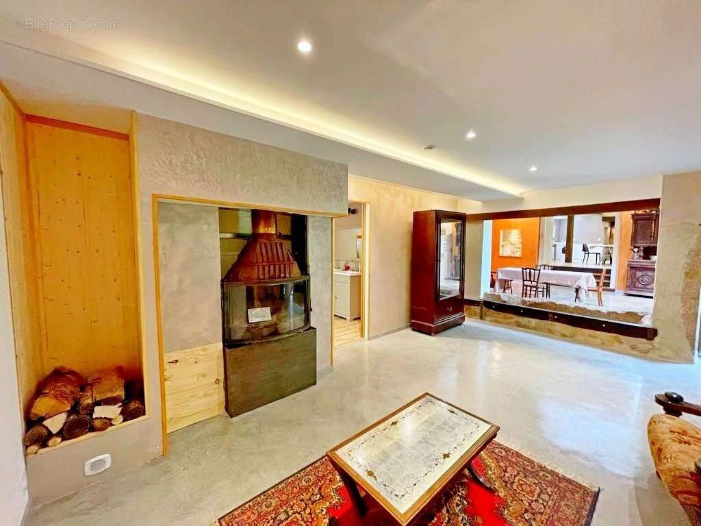 Maison à SAINT-BRISSON