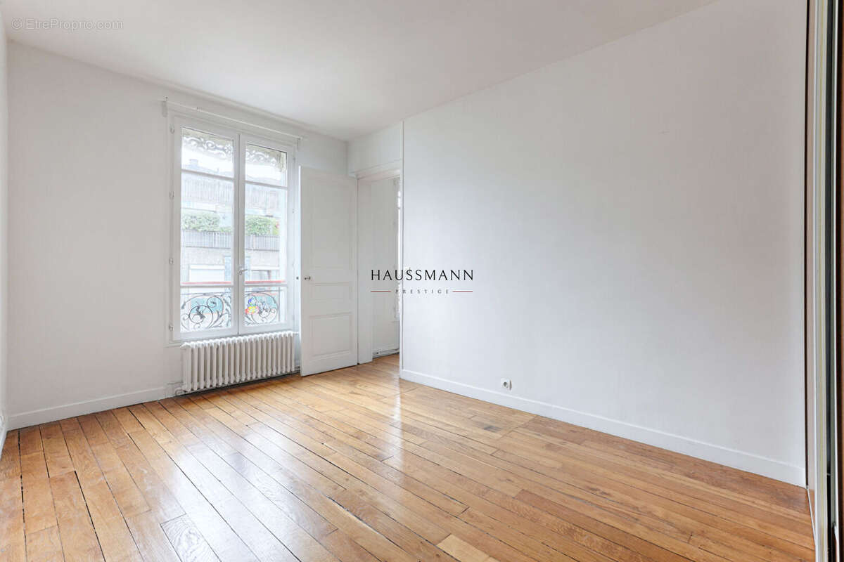 Appartement à LEVALLOIS-PERRET