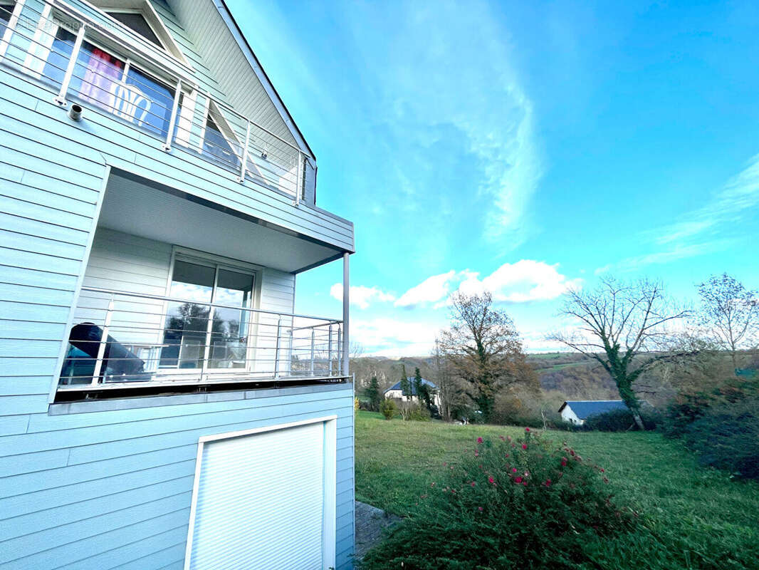 Maison à SAUVETERRE-DE-ROUERGUE