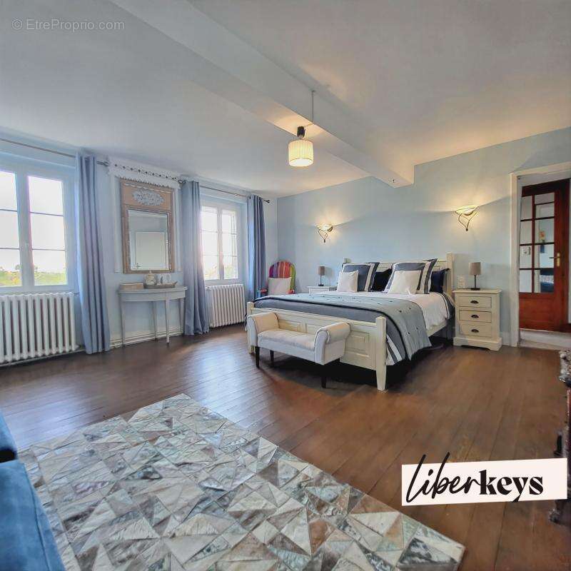 Maison à LISLE-SUR-TARN