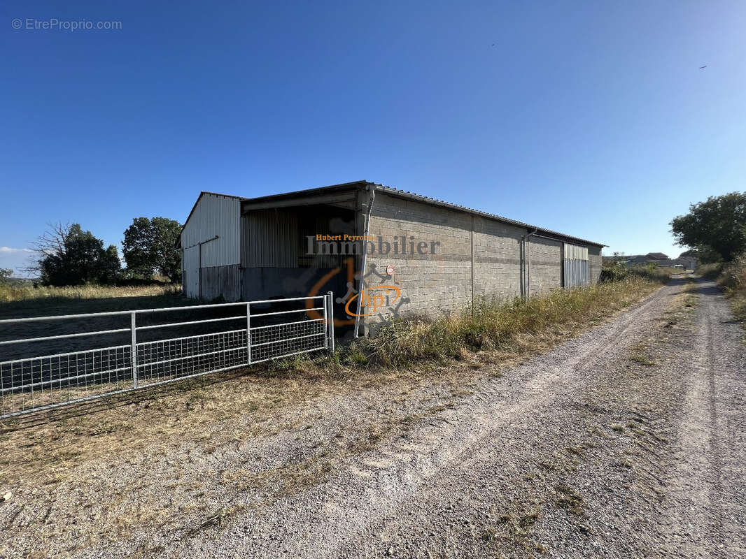 Vente hangars avec terrain Saint Victor et Melvieu - photo 4