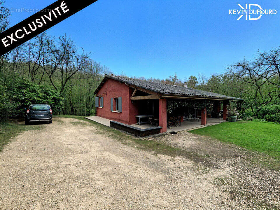 Maison à SAINT-ETIENNE-DE-FONTBELLON