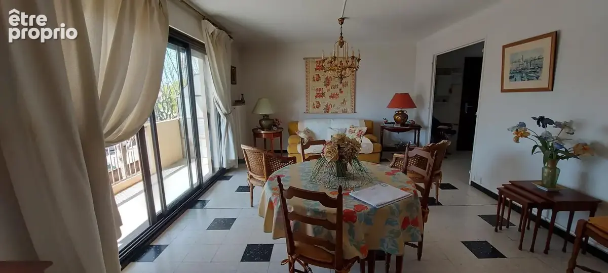 Appartement à NIMES