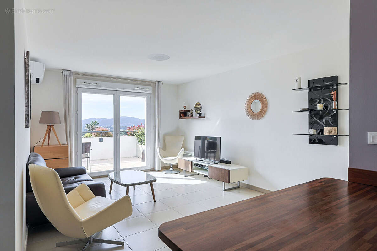 Appartement à MARSEILLE-13E