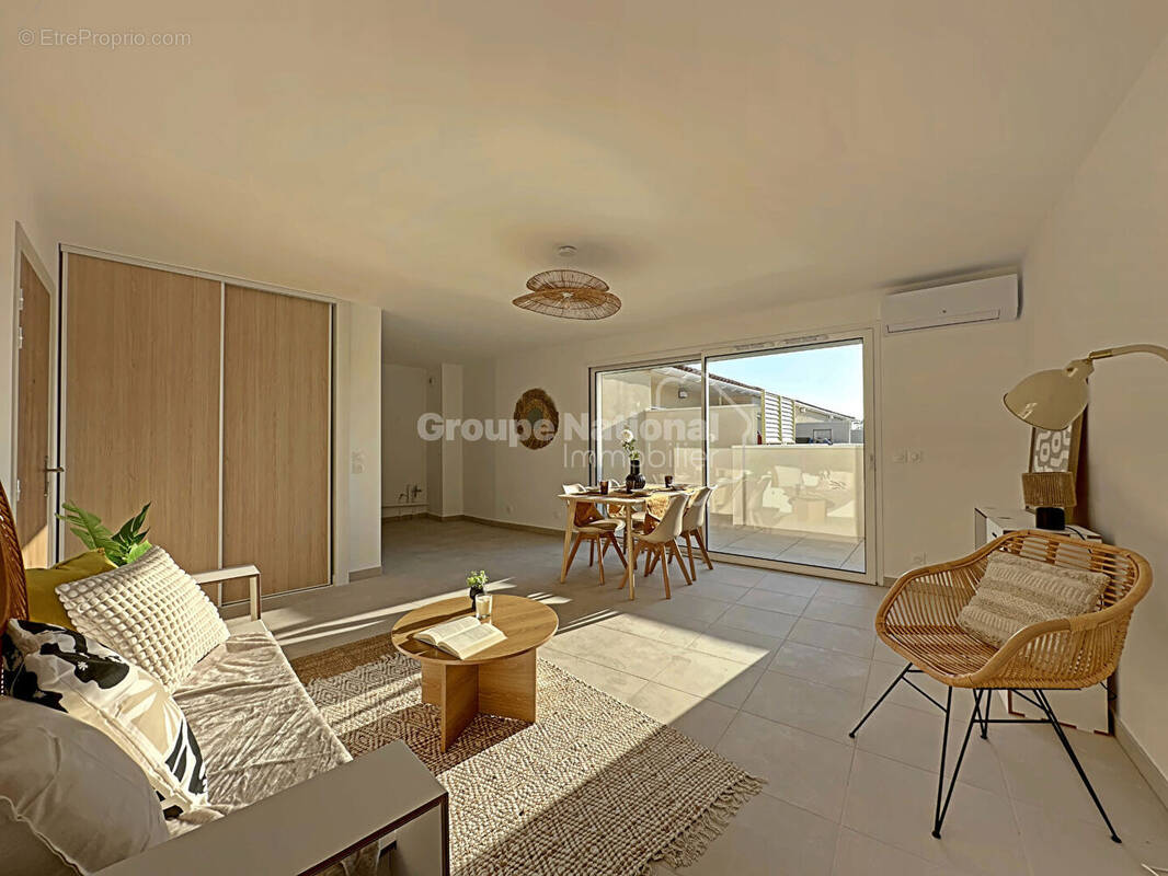 Appartement à LUNEL