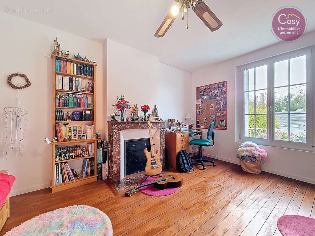 Maison à VIC-SUR-AISNE