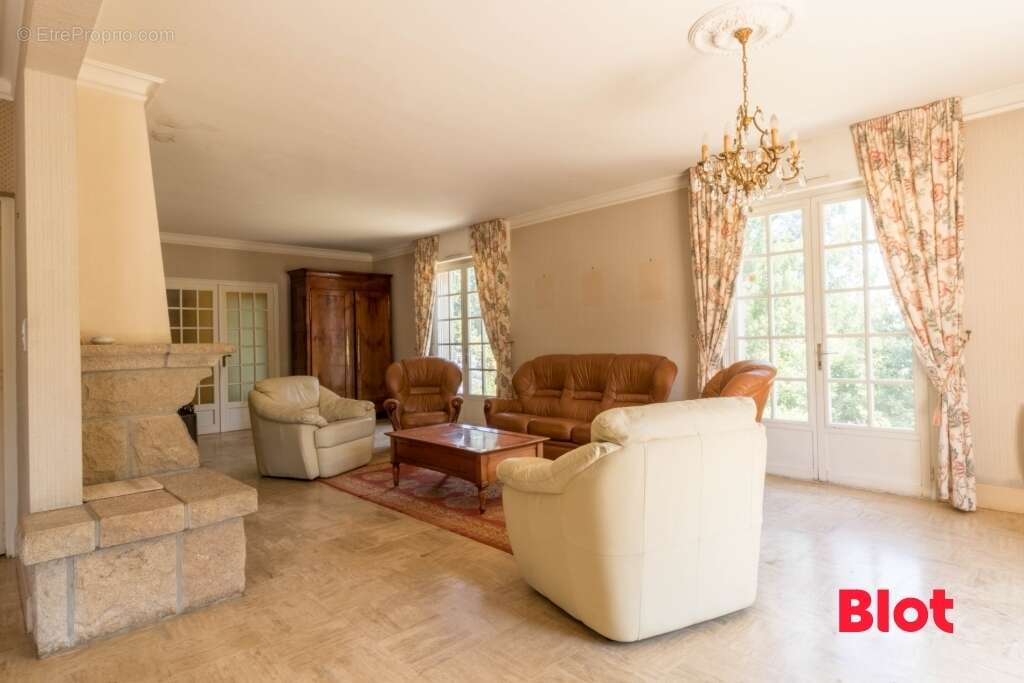 Maison à ANTRAIN