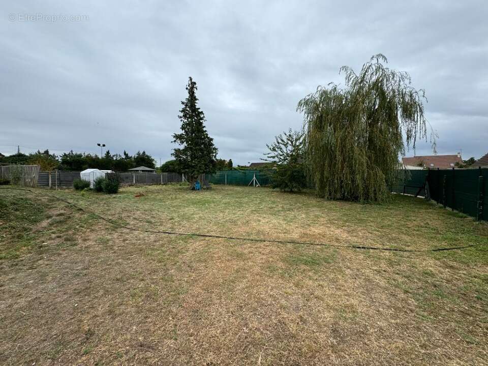 Terrain 500 m² à Moisson  - photo 2