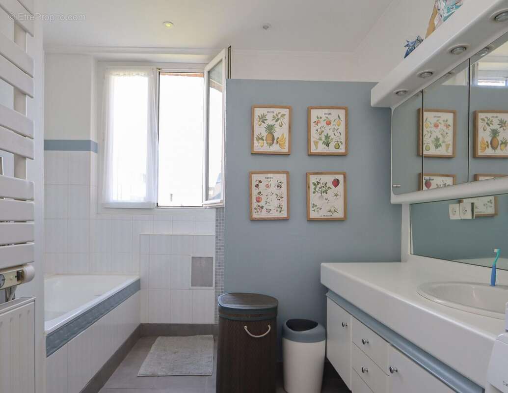Appartement 98 m² à Orleans  - photo 9