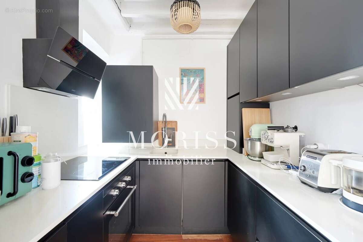 Appartement à PARIS-17E