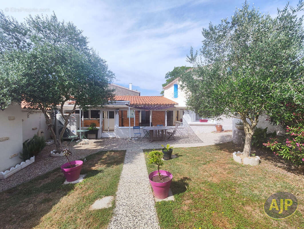 Maison à TRIAIZE