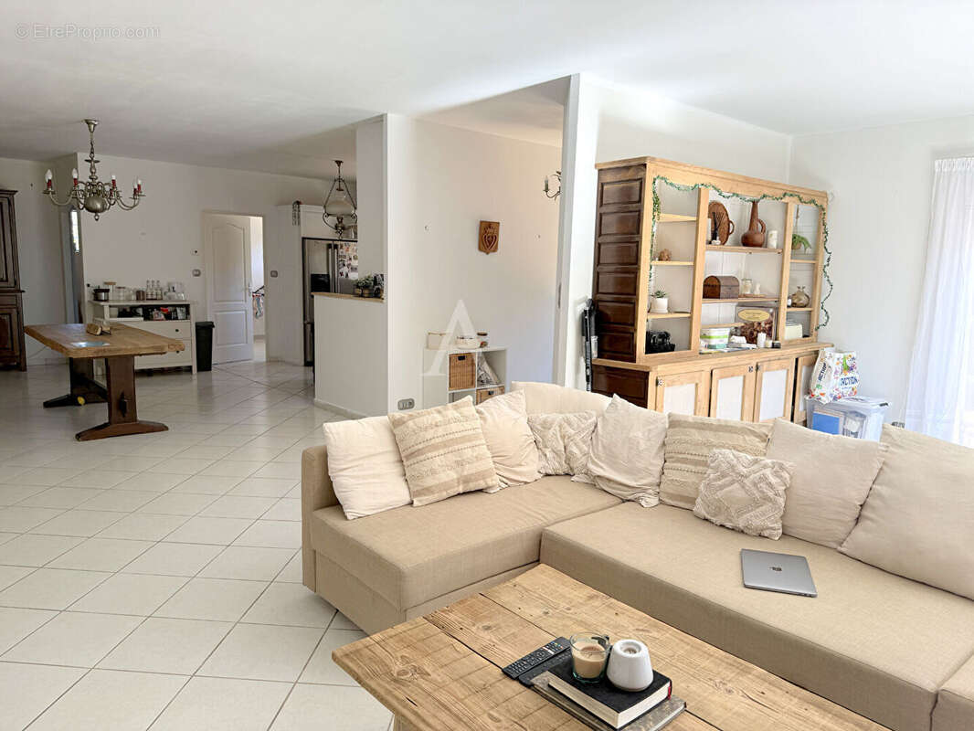 Maison à LA JONCHERE