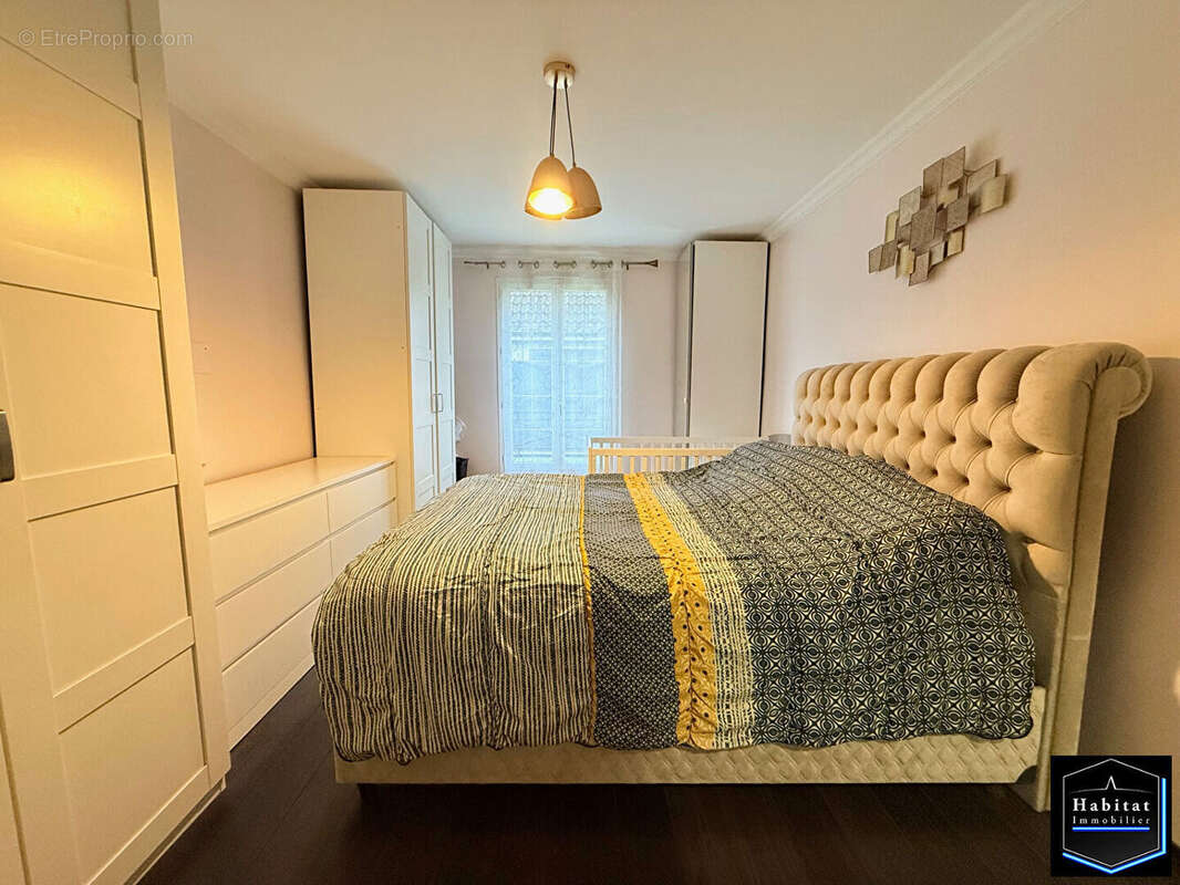 Maison à LE PLESSIS-BELLEVILLE