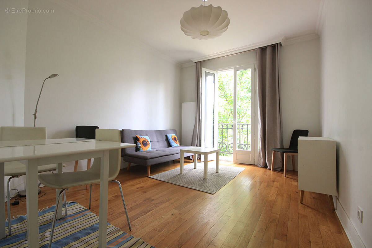 Appartement à PARIS-19E