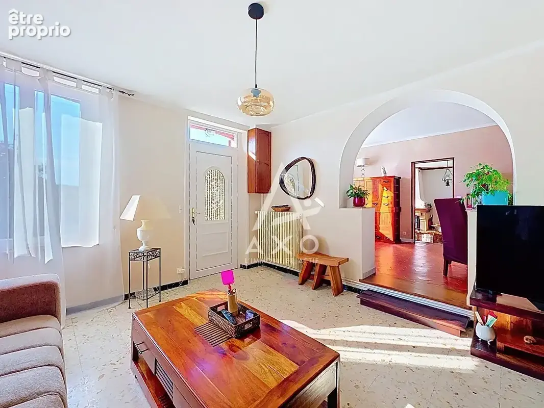 A VENDRE à CEPOY  Vaste maison de caractère, 5 chambres et nombreuses dépendances - photo 5