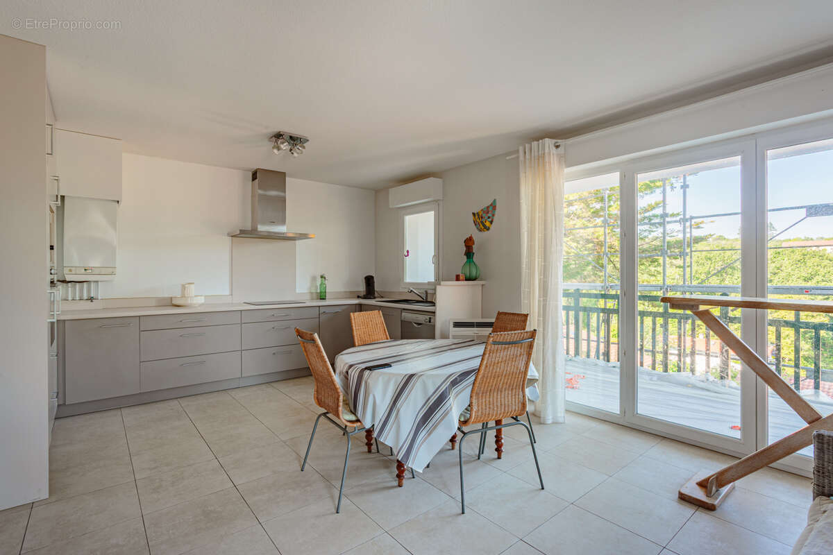 Appartement à CIBOURE