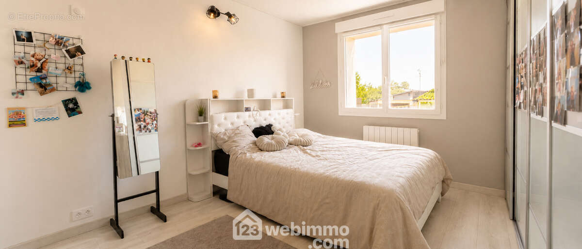 CH 1 - Maison à LONGEVILLE-SUR-MER