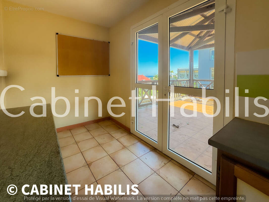 Commerce à SAINT-PIERRE