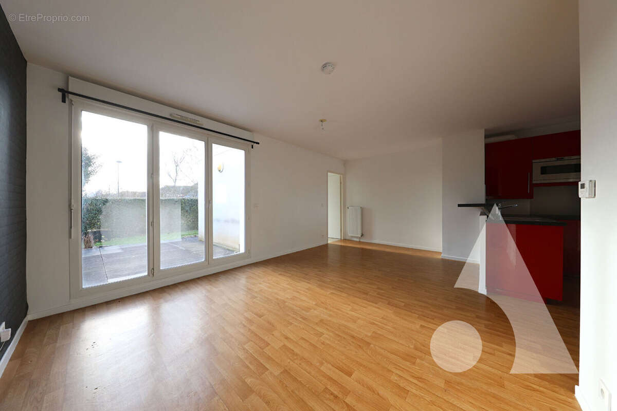 Appartement à SAINT-PIERRE-DU-PERRAY