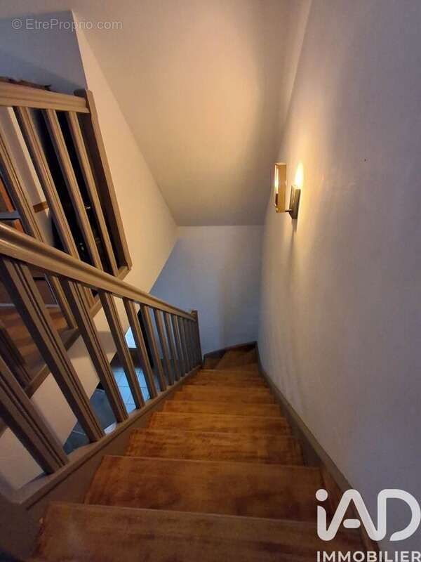 Maison 92 m² à L'etoile  - photo 6