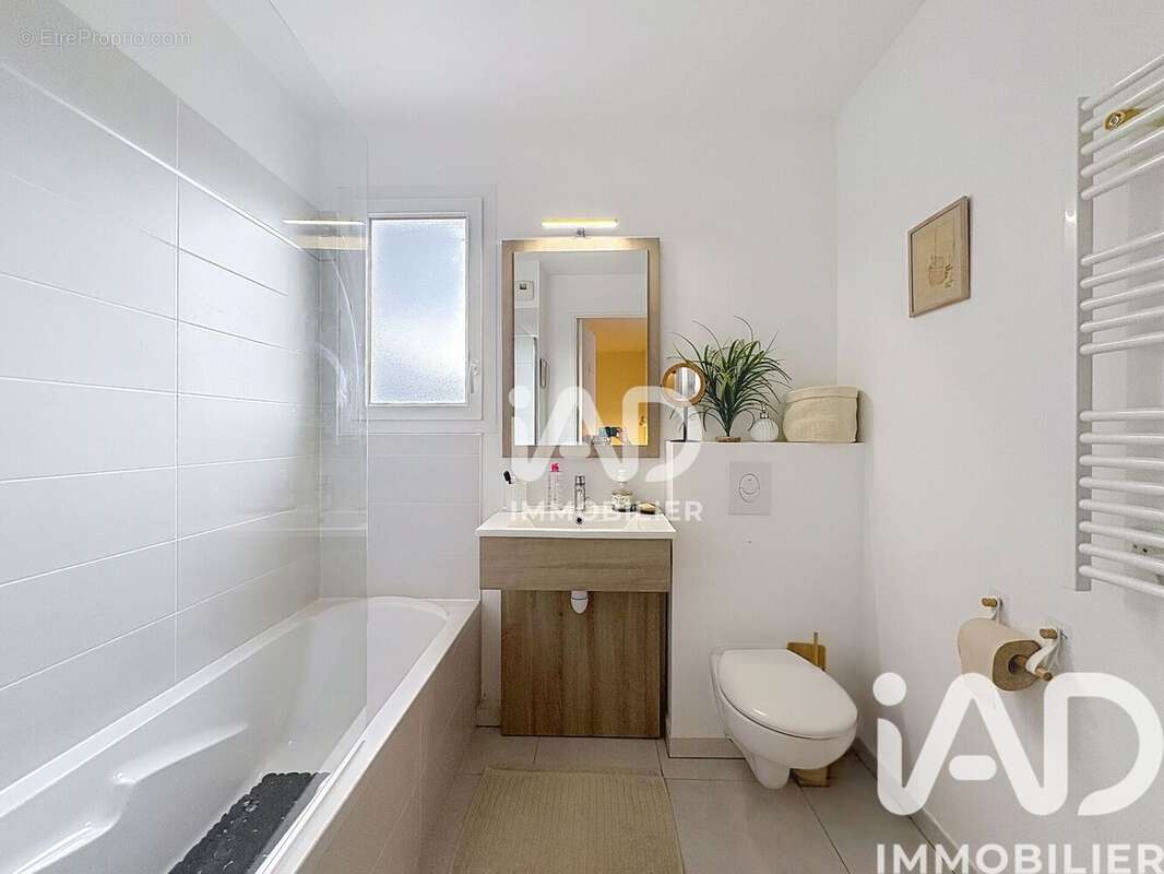 Photo 9 - Appartement à PLAN-DE-LA-TOUR