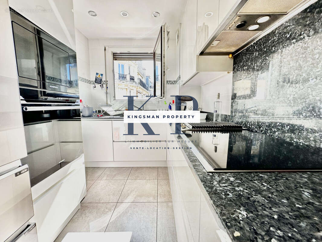 Cuisine séparé - Appartement à PARIS-20E