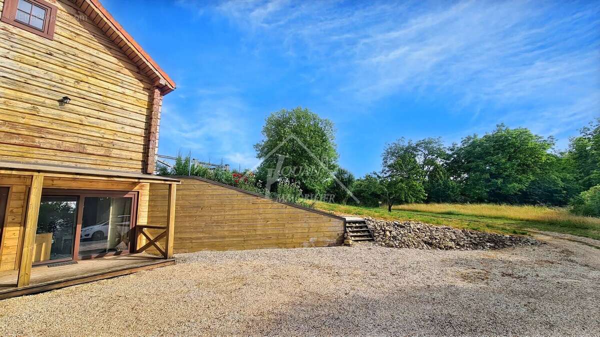 Maison en bois de 220 m² avec grand jardin à 11 min de Moulins, MARIGNY 03 - photo 19